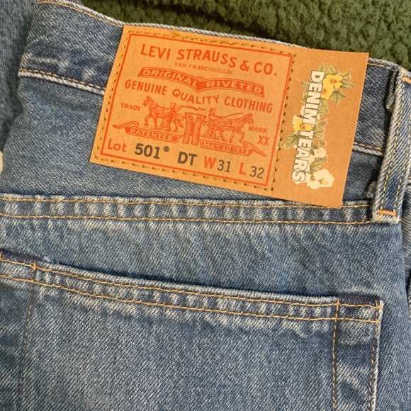 Denim Tears x Levi’s Wreath Jean Dark Wash - Picture 4 of 4